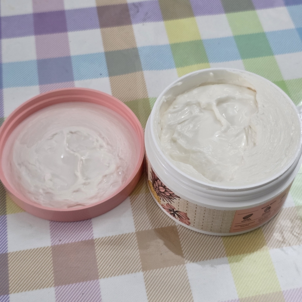 Bath Body Works Pink Pineapple Sunrise & Waikiki Beach Coconut Body Butter Set - Picture 7 of 7